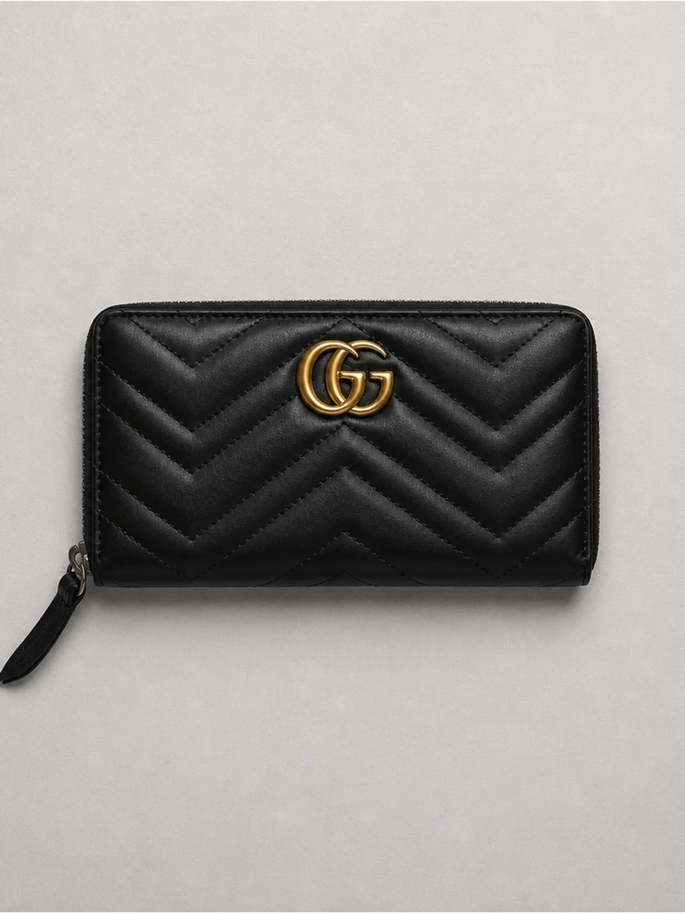 Gucci Black Chevron Quilted Zip-Around Wallet with Gold GG